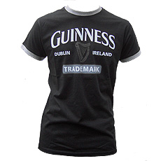  schwarzes T-Shirt mit Guinness Schriftzug
