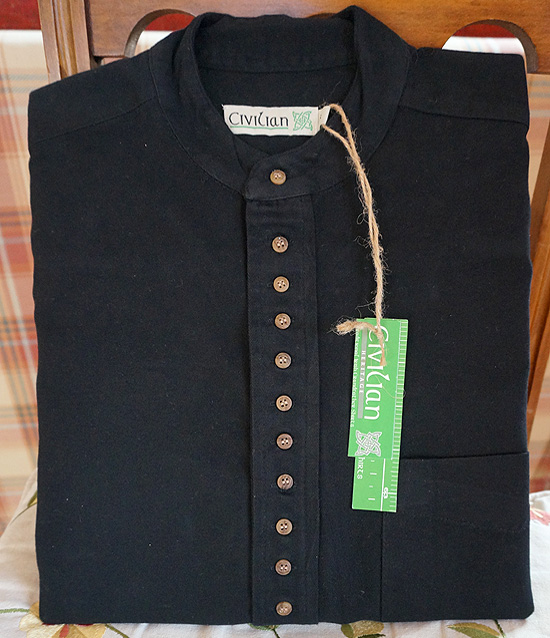 schwarzes irisches Hemd